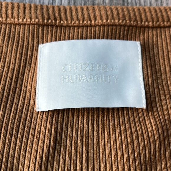 Citizens of Humanity Top Brown Parie Twist Top Size Medium Short Sleeve - Picture 8 of 15